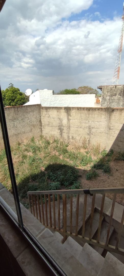 Imagens do imóveis casa à venda em residencial santa luzia, charqueada 3 quartos 162m²