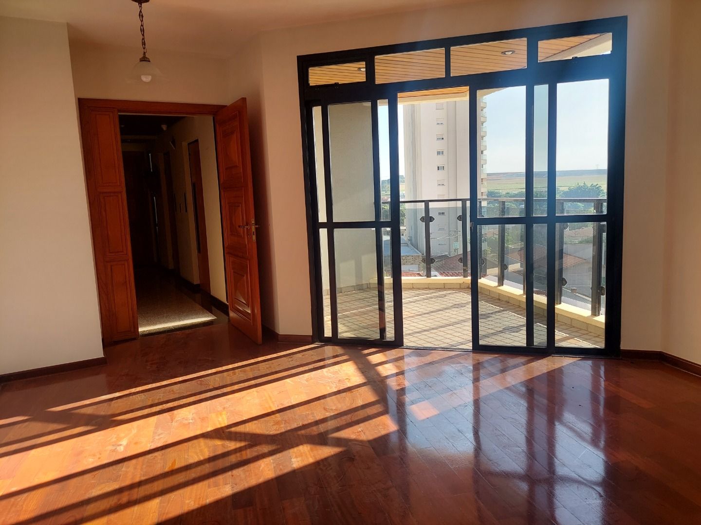 Imagens do imóveis apartamento à venda em centro, rio das pedras 3 quartos 214m²