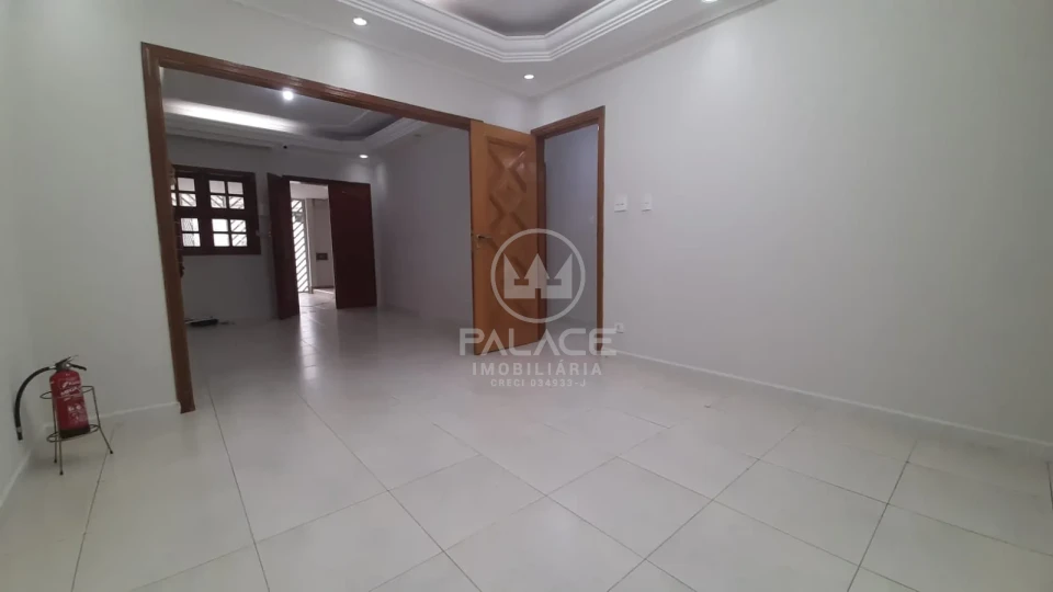 CASA PARA LOCAÇÃO /  3 QUARTOS / 5 VAGAS DE GARAGEM /COMERCIAL /  RESIDENCIAL