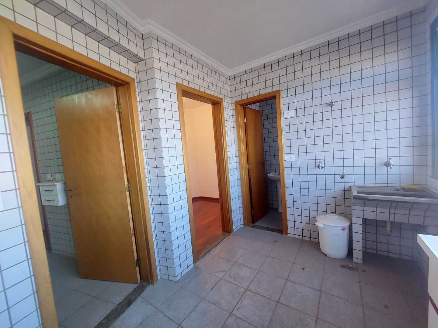 Imagens do imóveis apartamento à venda em centro, rio das pedras 3 quartos 214m²