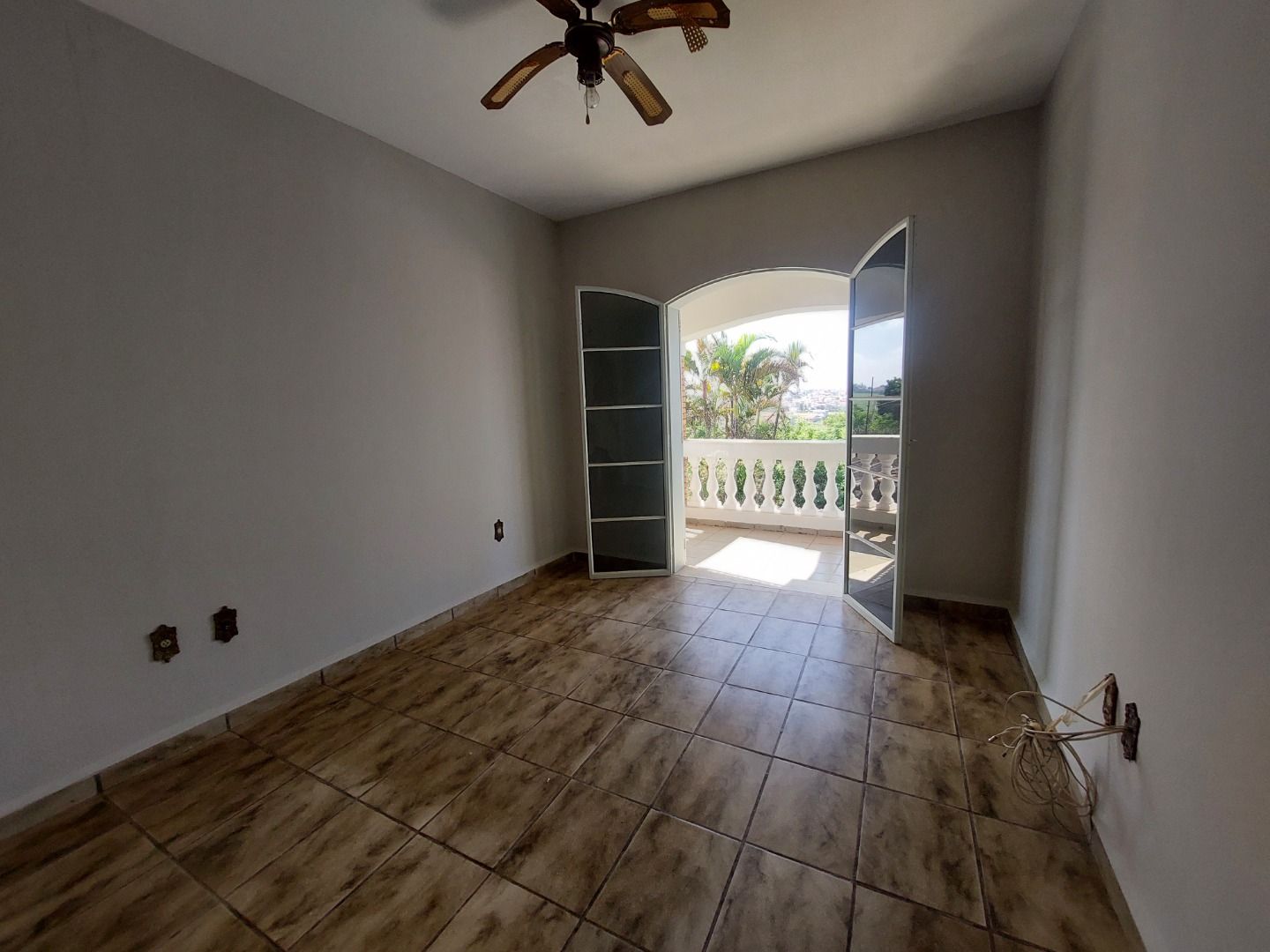 Imagens do imóveis casa à venda em jardim burity, são pedro 3 quartos 400m²