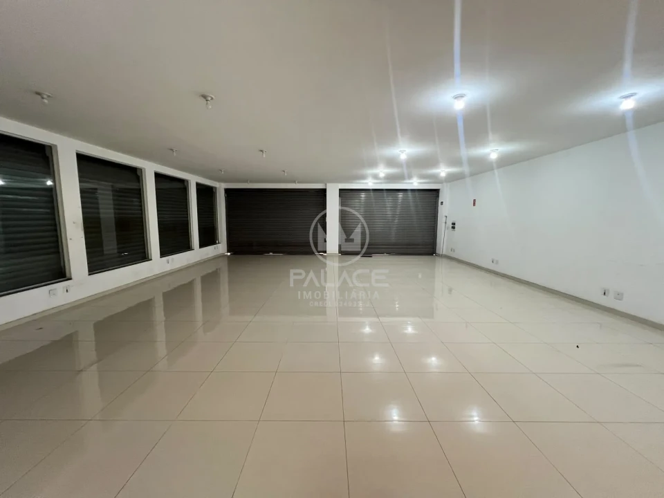 Imóvel Comercial - Barracão - disponível para locação