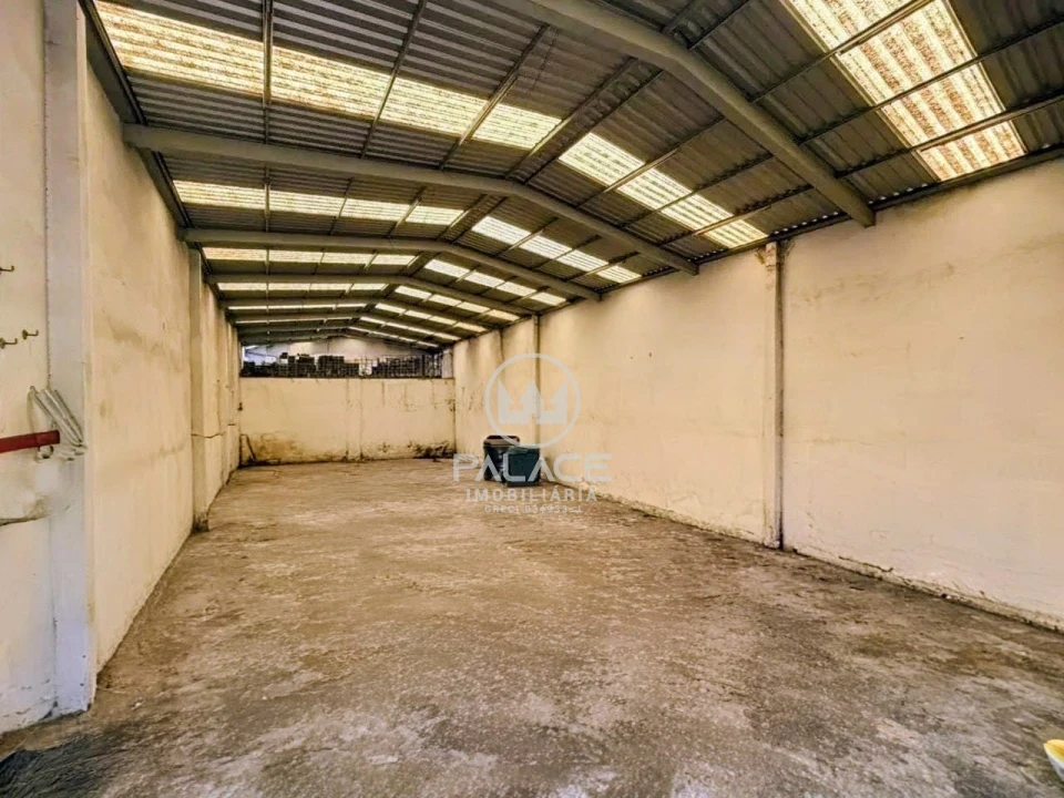 Barracão disponivel para locação