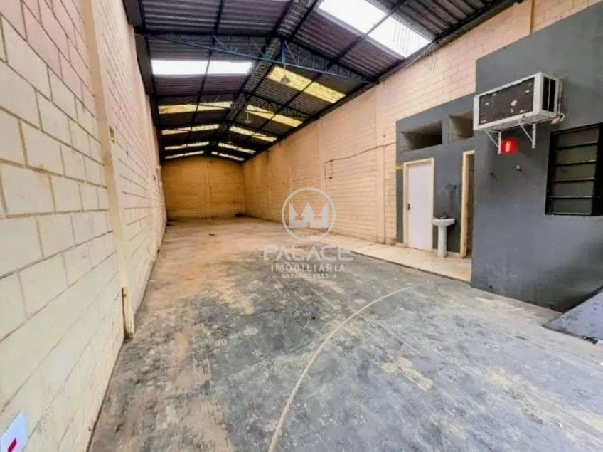 Barracão disponivel para locação