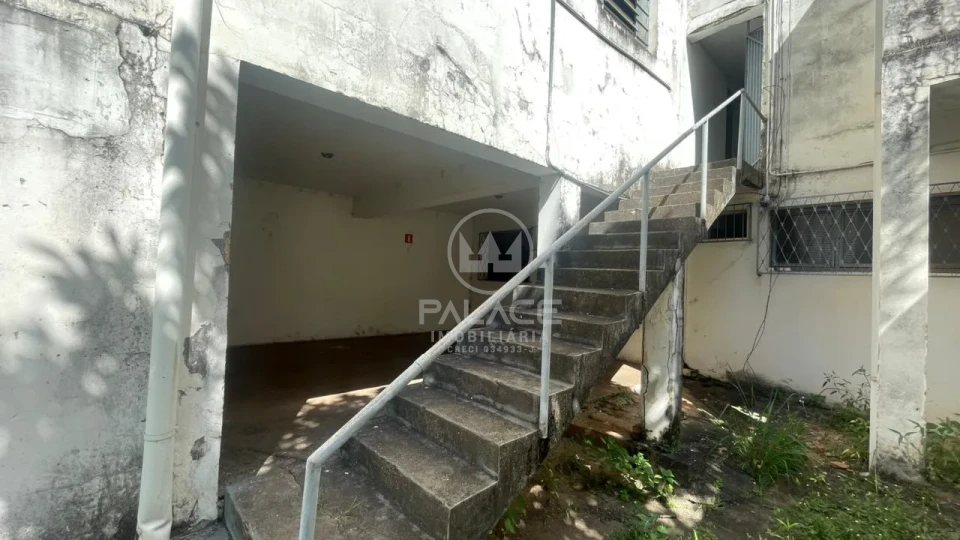 BARRACAO / GALPAO  PARA VENDA OU LOCAÇÃO / REGIAO CENTRAL / PIRACICABA