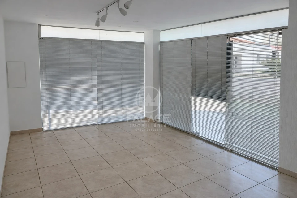 PONTO COMERCIAL / ALEMÃES