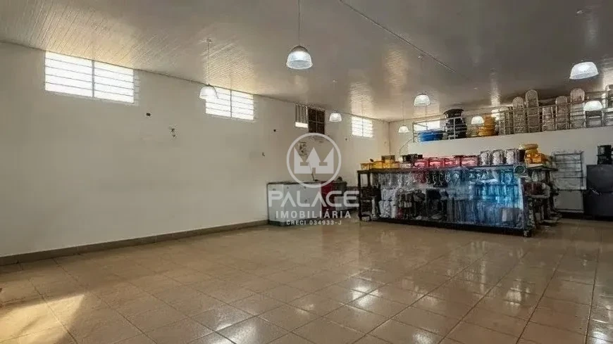 Barracão disponivel para locação
