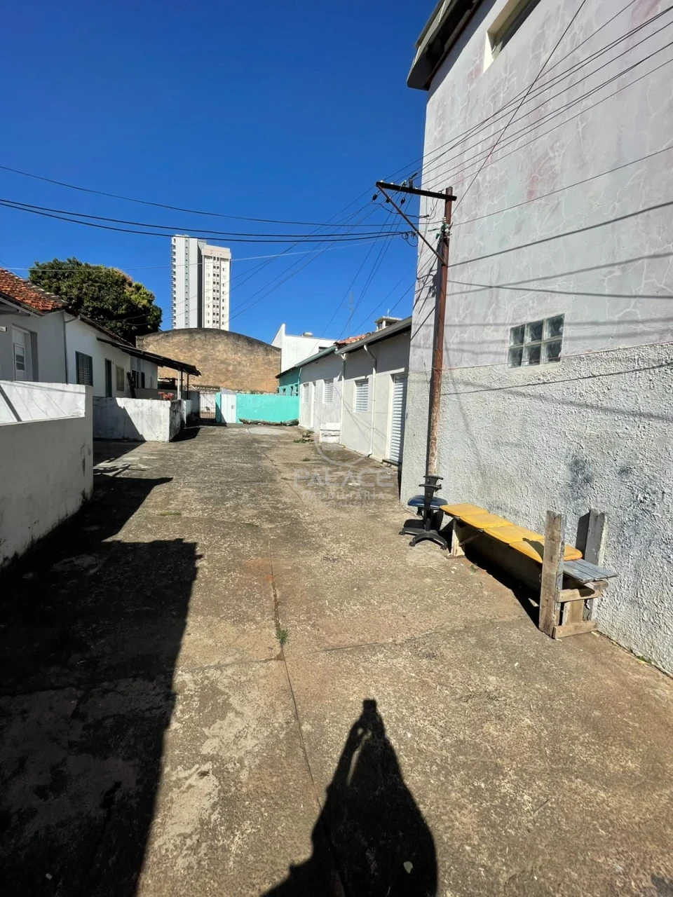 vende 7 quitinetes e 2 comercial, no mesmo terreno. Excelente investimento