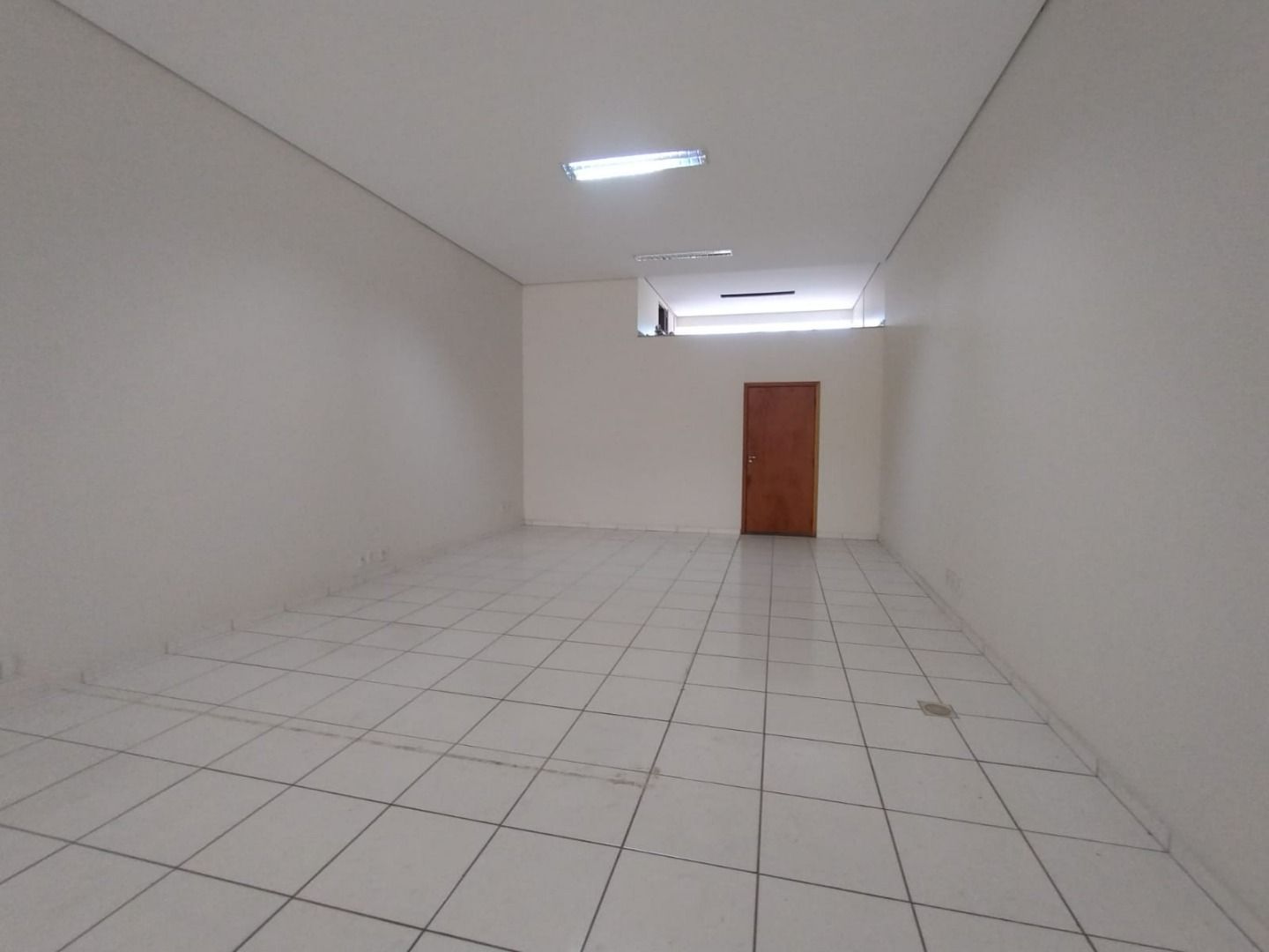 Imagens do imóveis Barracão para alugar, 210 m² por RS 3.800-mês - Santa Terezinha - Piracicaba-SP