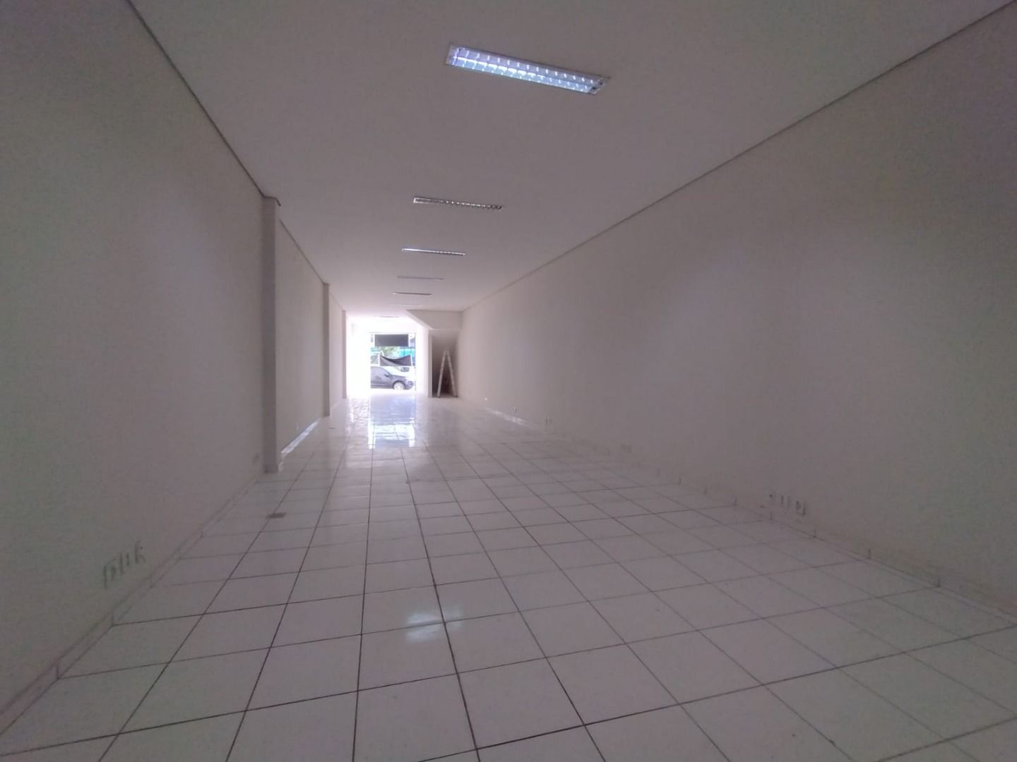 Imagens do imóveis Barracão para alugar, 210 m² por RS 3.800-mês - Santa Terezinha - Piracicaba-SP