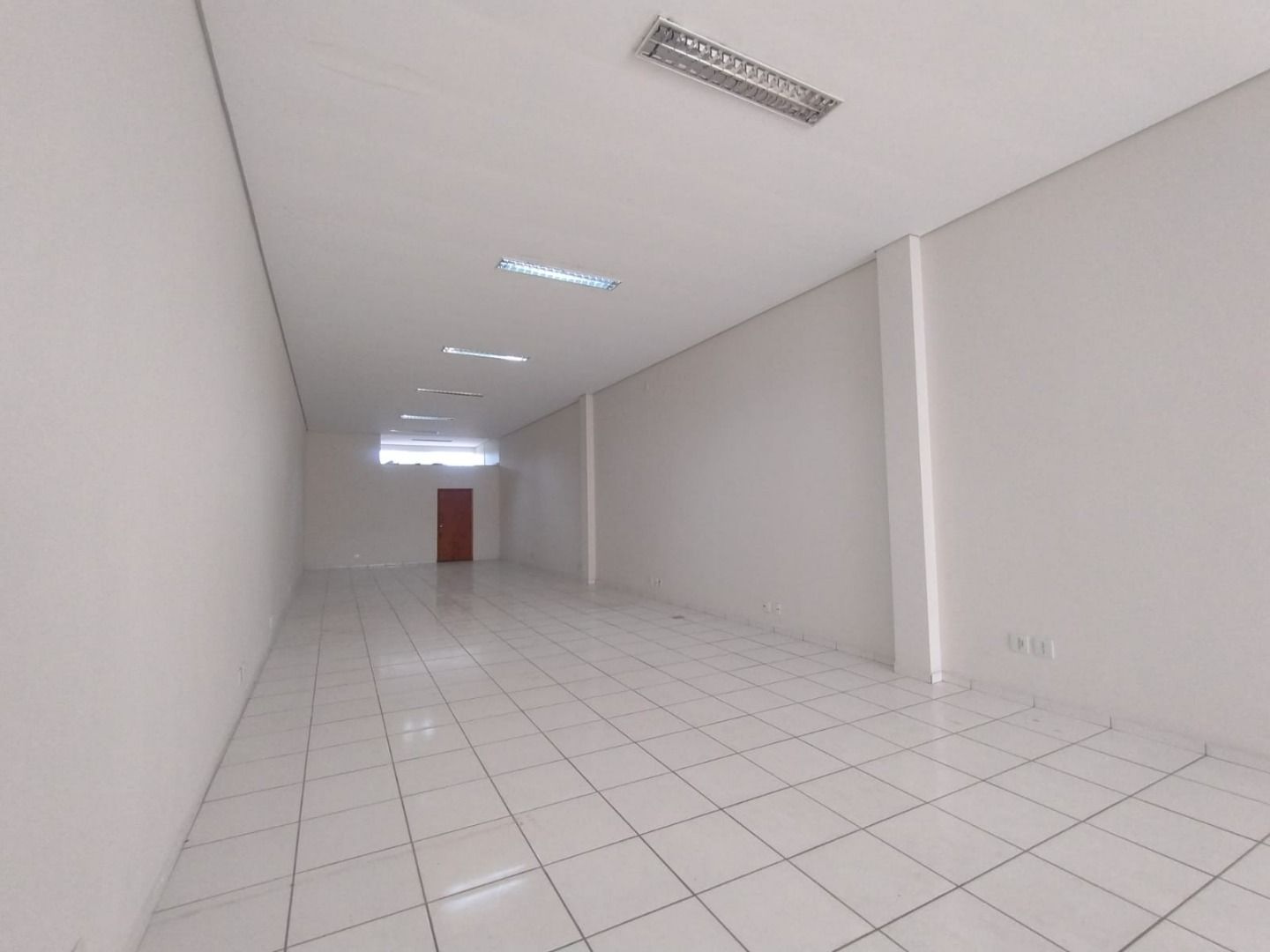 Imagens do imóveis Barracão para alugar, 210 m² por RS 3.800-mês - Santa Terezinha - Piracicaba-SP