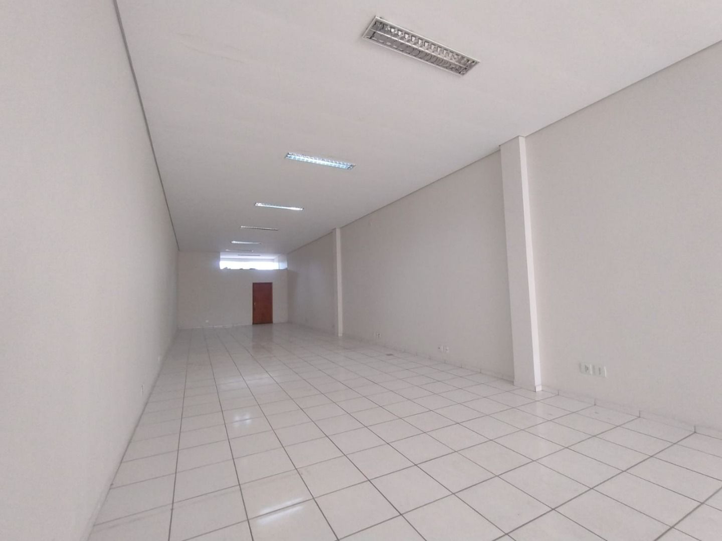 Imagens do imóveis Barracão para alugar, 210 m² por RS 3.800-mês - Santa Terezinha - Piracicaba-SP