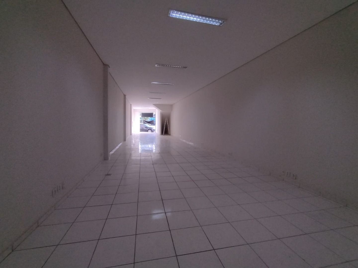 Imagens do imóveis Barracão para alugar, 210 m² por RS 3.800-mês - Santa Terezinha - Piracicaba-SP