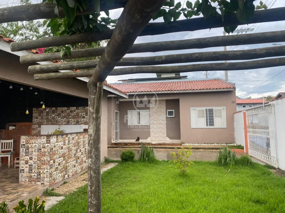 CASA A VENDA ÁGUAS DE SÃO PEDRO