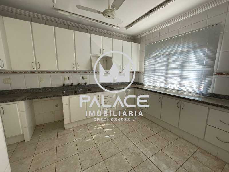 Imagens do imóveis Casa -  / Comercial / Centro