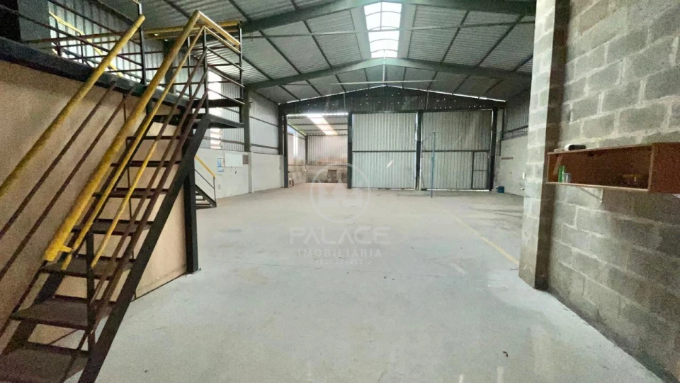 Imagens do imóveis Barracão para alugar, 500m² por RS 3.500,00-mês - Estância Lago Azul (Ártemis) - Piracicaba-SP