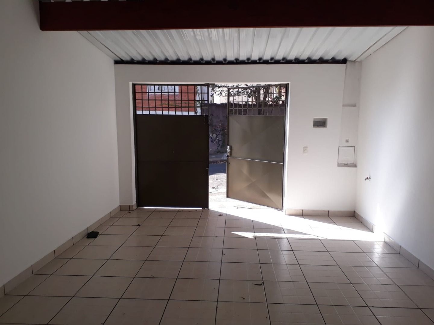 Casa com 2 dormitórios para alugar, 100 m²  - Centro (Ártemis) - Piracicaba-SP