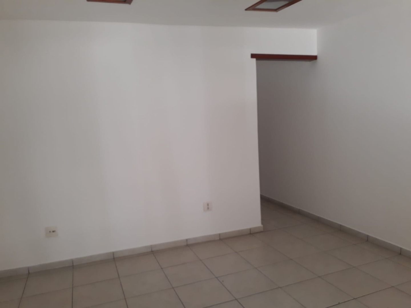 Casa com 2 dormitórios para alugar, 100 m²  - Centro (Ártemis) - Piracicaba-SP