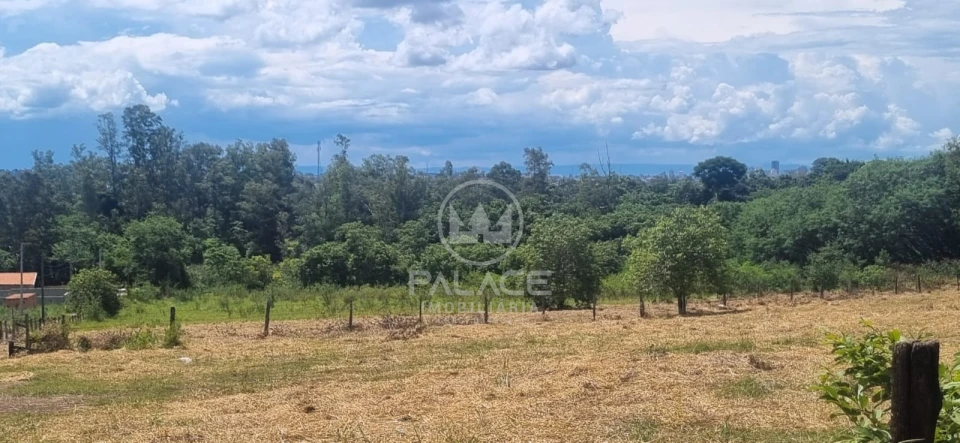 Excelente área para indústrias e transportadoras de grande porte