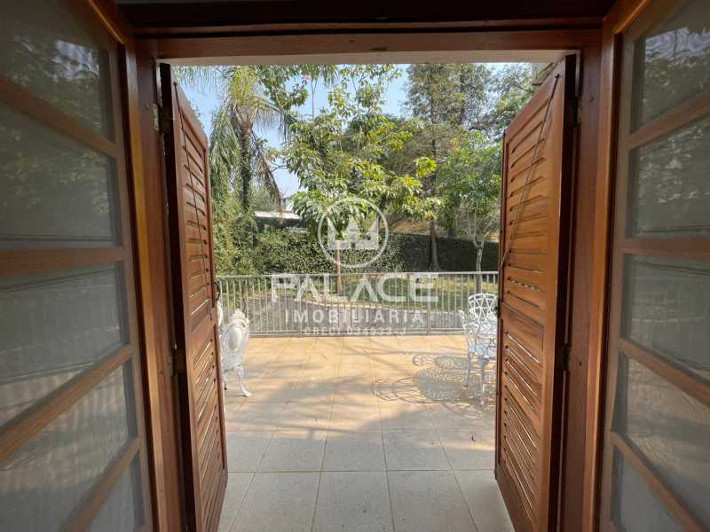 Imagens do imóveis casa à venda na rua dos lírios, jardim porangaba , águas de são pedro 2 quartos 120m²