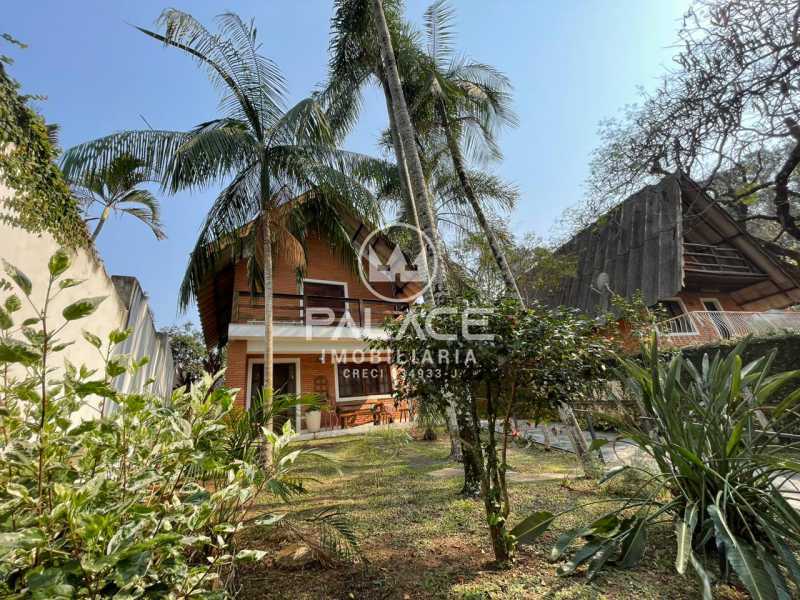 Imagens do imóveis casa à venda na rua dos lírios, jardim porangaba , águas de são pedro 2 quartos 120m²