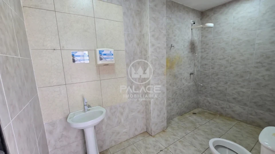 Barracão disponivel para locação