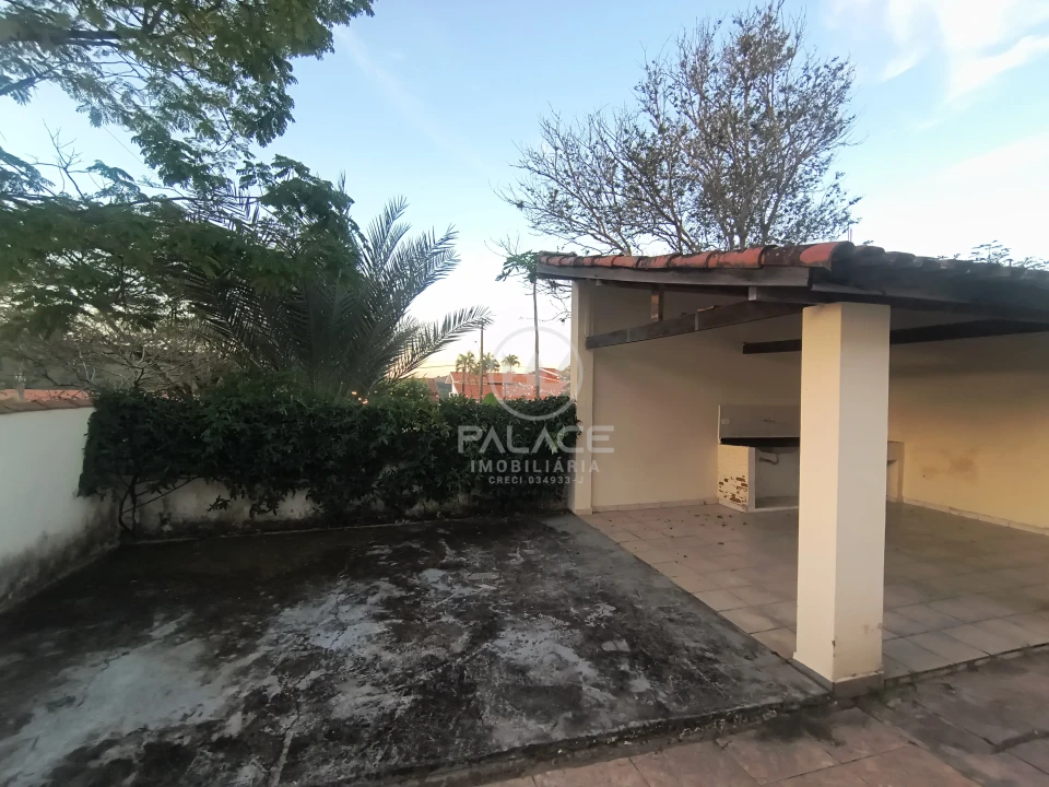 Casa à Venda  em Águas de São Pedro