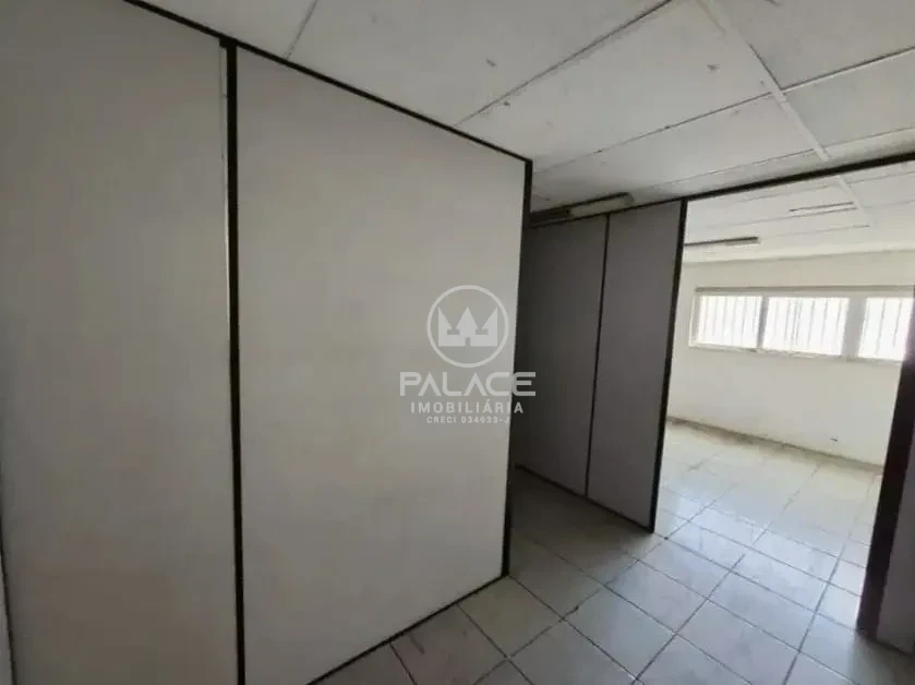 Barracão disponivel para locação