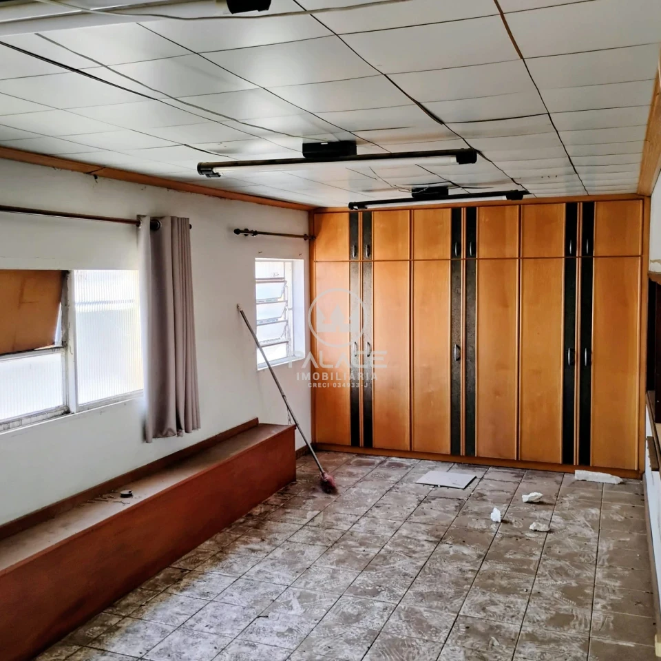 Barracão disponivel para locação