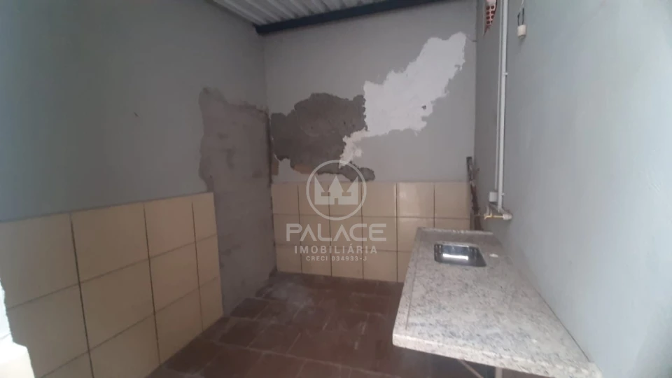 CASA PARA LOCAÇÃO / 2 QUARTOS