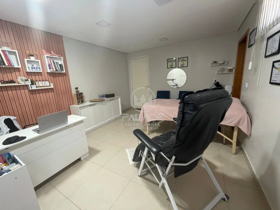 Casa, 4 quartos, 348 m² - Foto 3