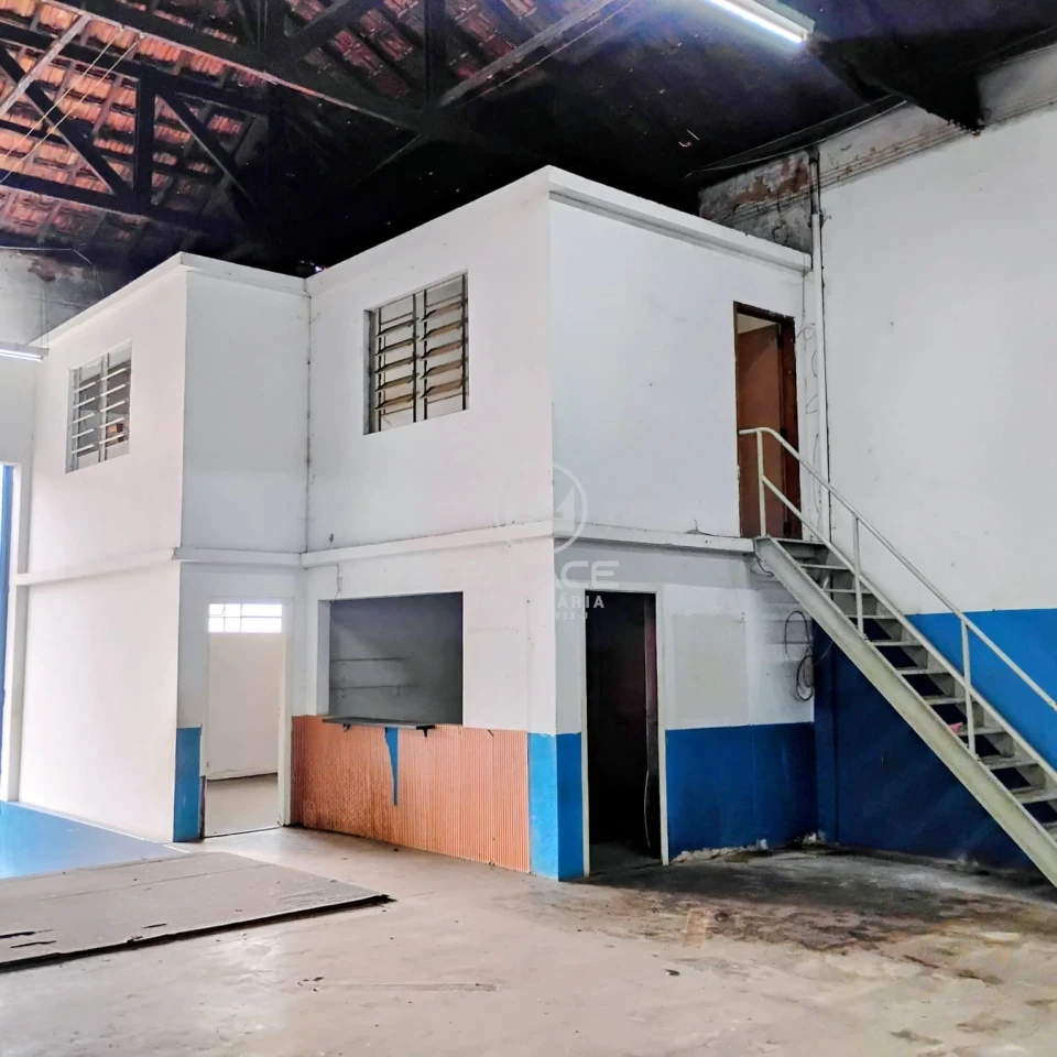 Barracão disponivel para locação
