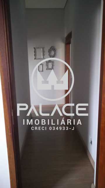 Imagens do imóveis Casa de rua - Térrea / Residencial / Centro