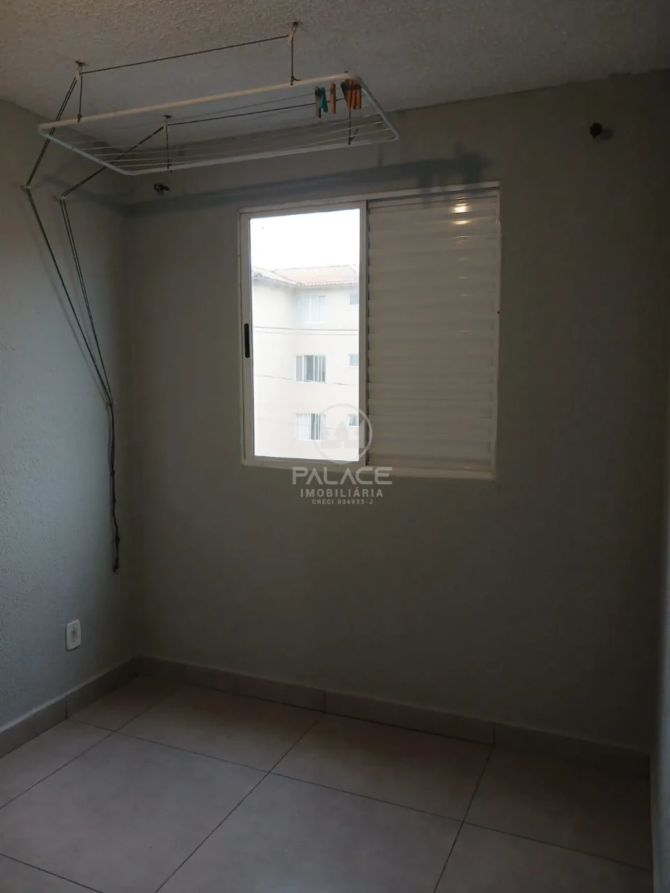 Apto á Venda no Condominio Ipê Amarelo  - Parque Orlanda 1