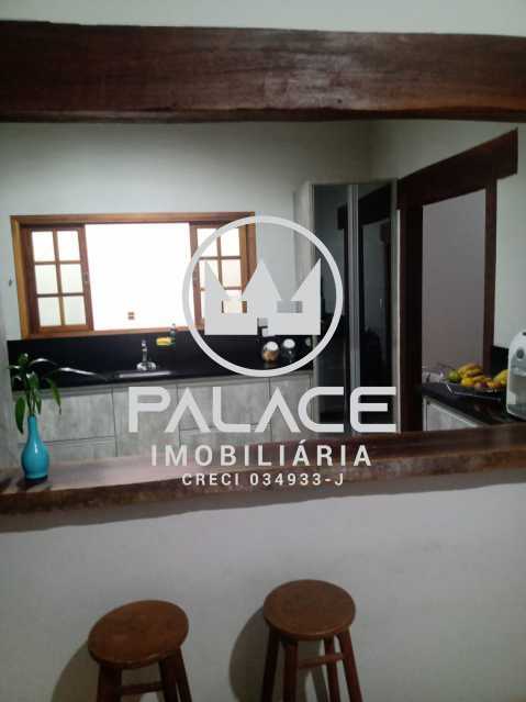 Imagens do imóveis Casa de rua - Térrea / Residencial / Centro