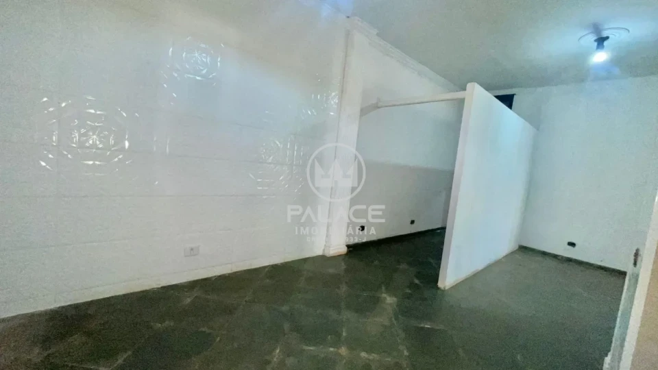 CASA / COMERCIAL / LOCACAO / 300m² / CASTELINHO / PIRACICABA