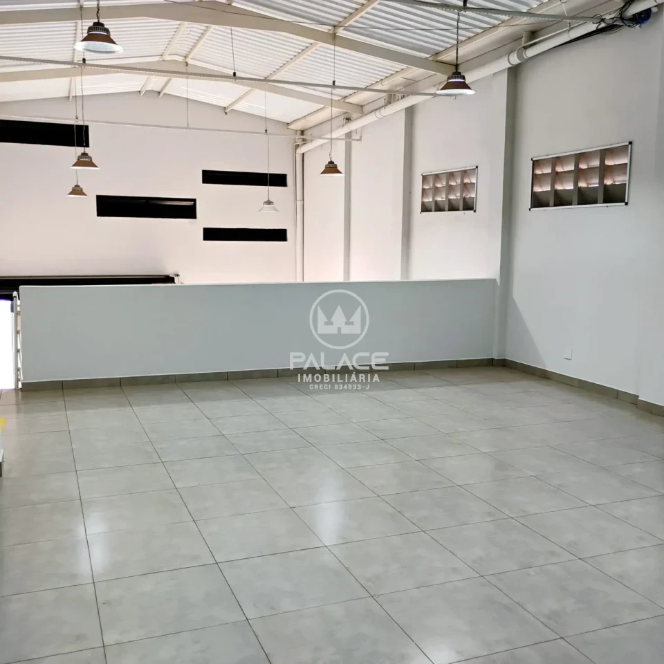 Barracão disponivel para locação