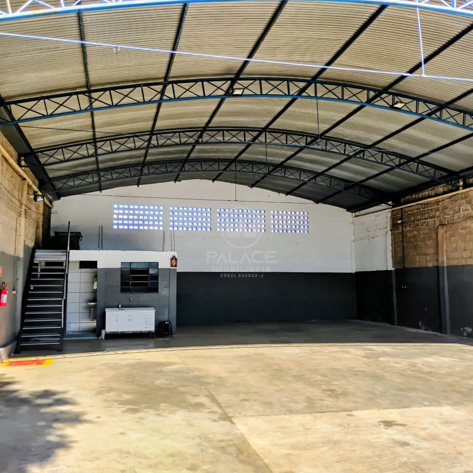 Barracão disponivel para locação
