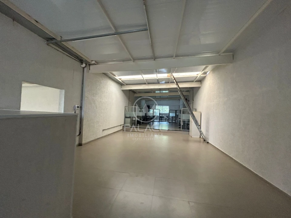 BARRACÃO PARA ALUGAR EM EXCELENTE LOCALIZAÇÃO E CONDIÇÕES - 1.000M²