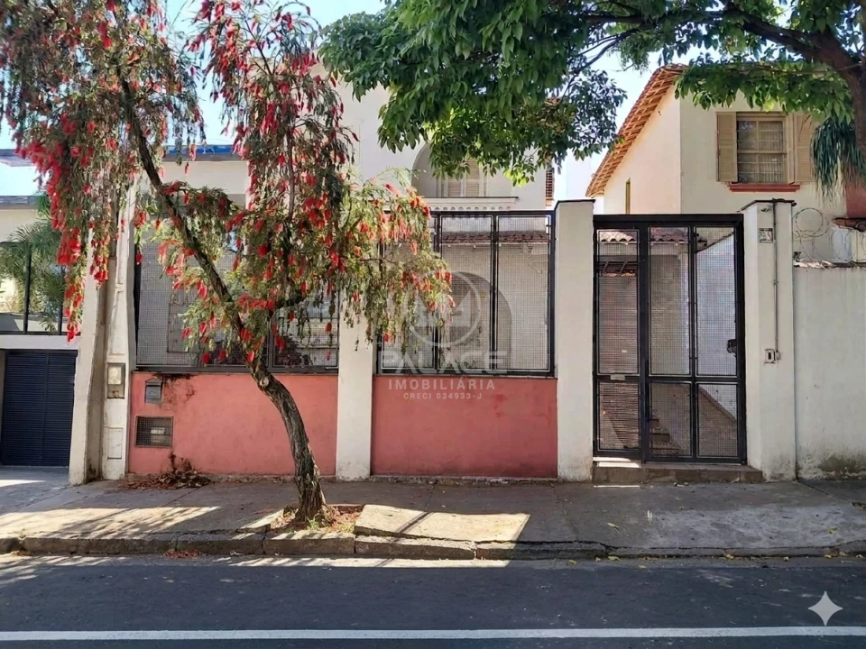 Casa a venda no  centro
