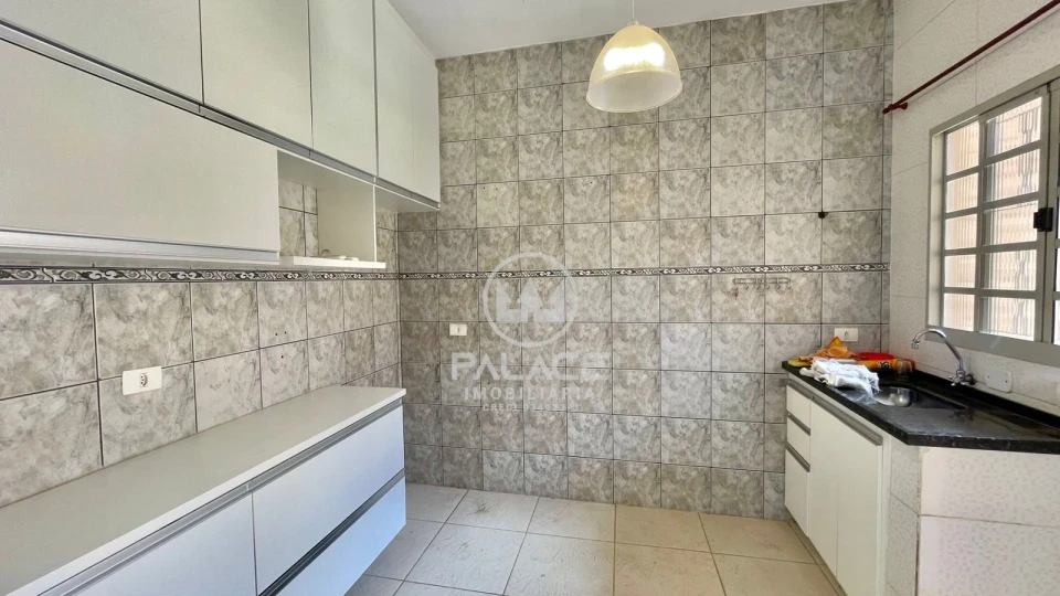 CASA PARA ALUGUEL 3 QUARTOS, 2 SUITES, 6 VAGAS , JARDIM JUPIÁ - PIRACICABA
