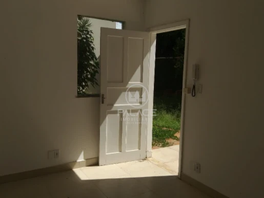 Casa a venda no Bairro Cidade Jardim