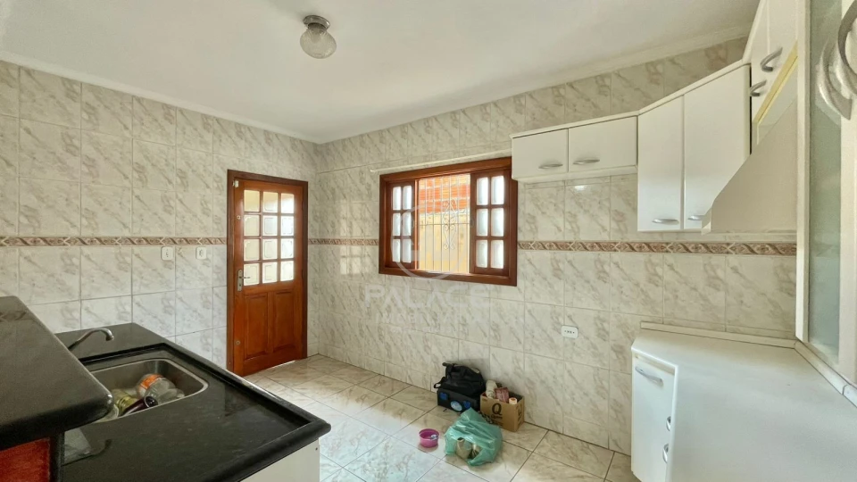 CASA/ 3 QUARTOS / CHURRASQUEIRA / EDICULA / CRUZ CAIADA / PQ SAO JORGE