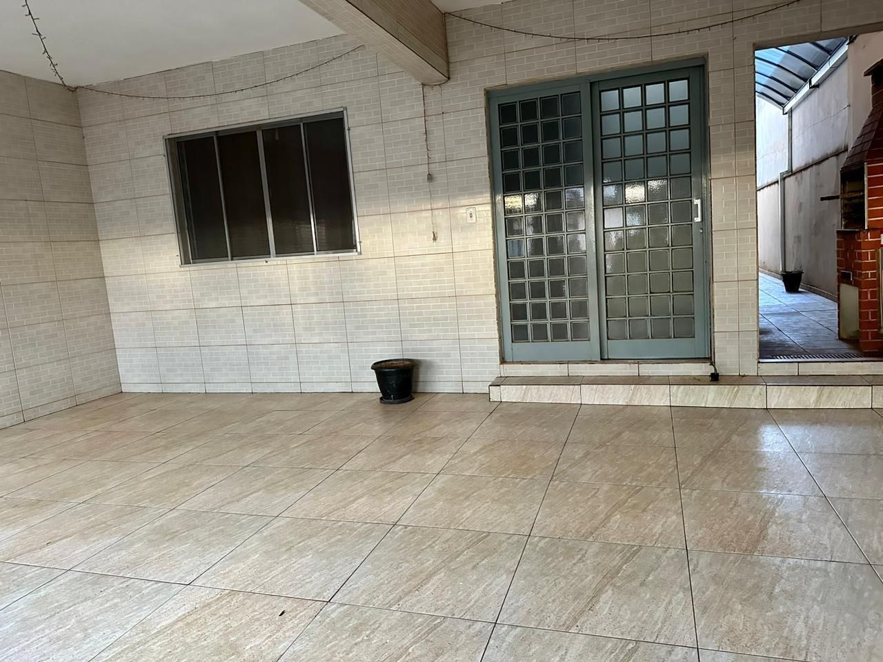 Imagens do imóveis casa à venda em residencial luiz massud coury, rio das pedras 3 quartos 250m²