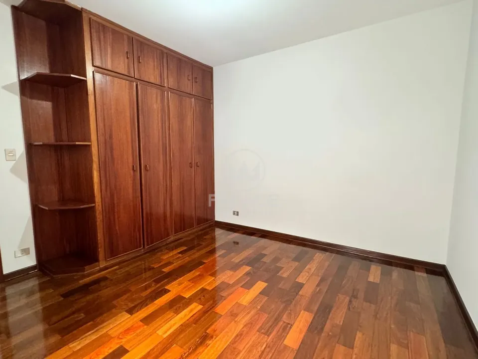 Casa, 3 quartos, 257 m² - Foto 8