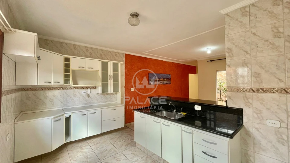 CASA/ 3 QUARTOS / CHURRASQUEIRA / EDICULA / CRUZ CAIADA / PQ SAO JORGE