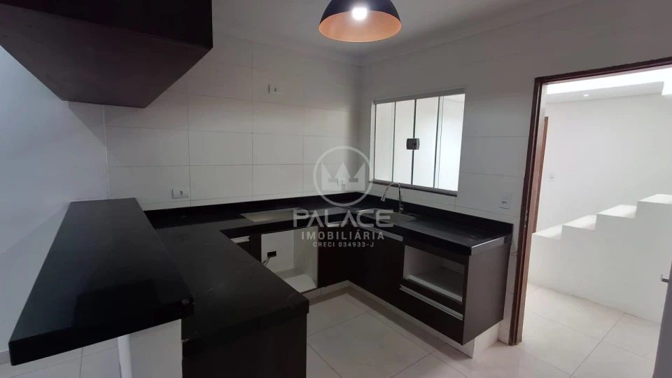 Casa com piscina à venda no bairro Balbo, Piracicaba