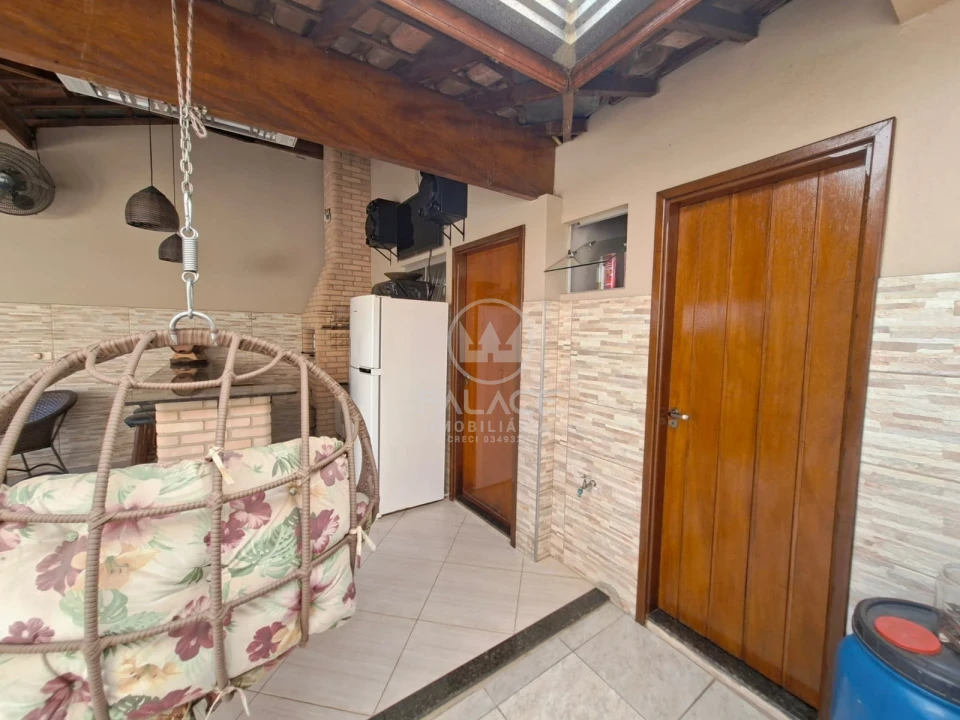 Casa a venda no kobayat libano