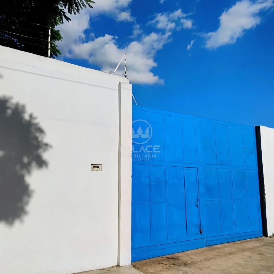 Barracão disponivel para locação