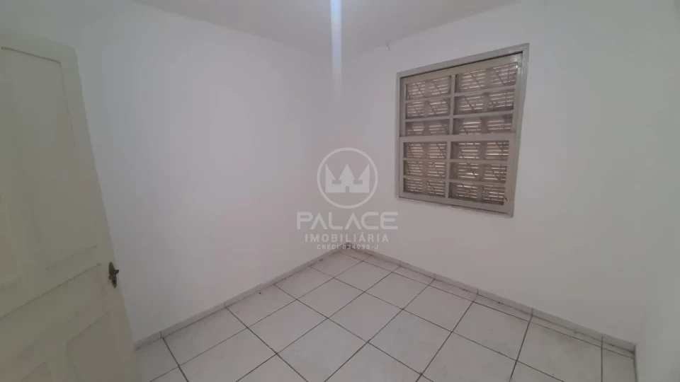 CASA PARA LOCAÇÃO / CENTRO / 2 QUARTOS